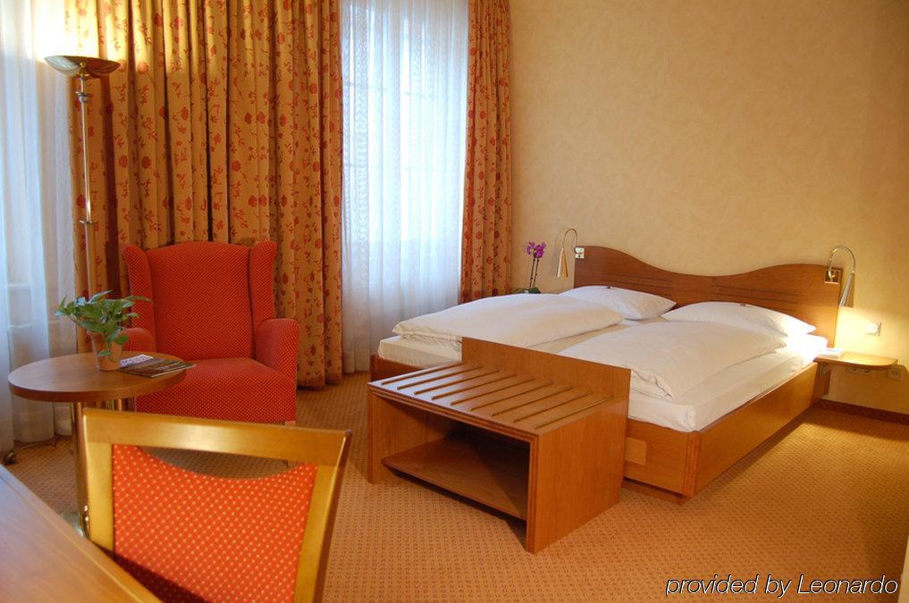 Martas Hotel Albrechtshof Berlin Pokój zdjęcie